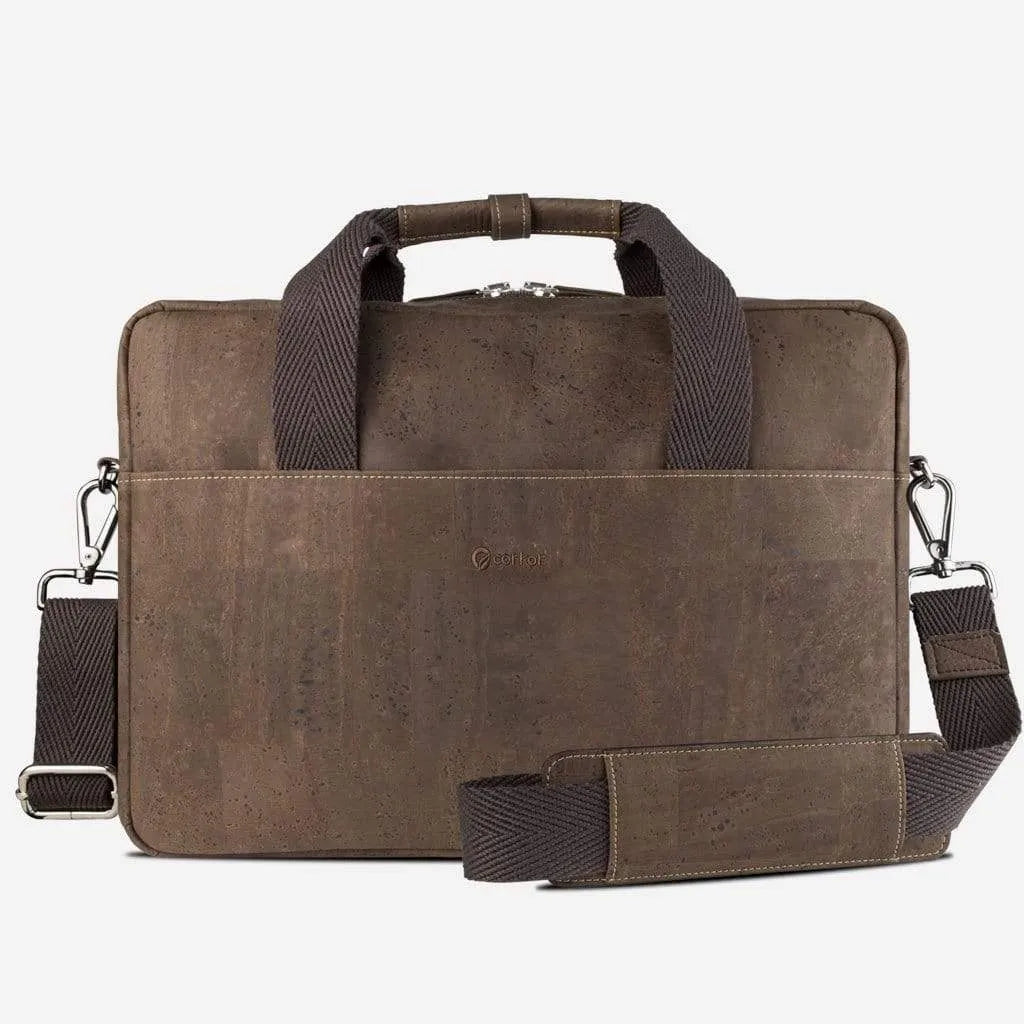 Cork briefcase for men in brown cork, made in Portugal, with shoulder strap