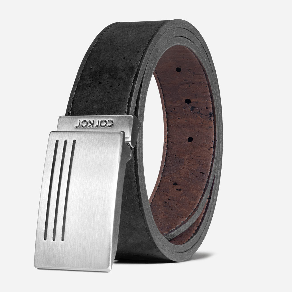 Reversible cork belt with brushed silver plaque buckle, made in Portugal, black side out