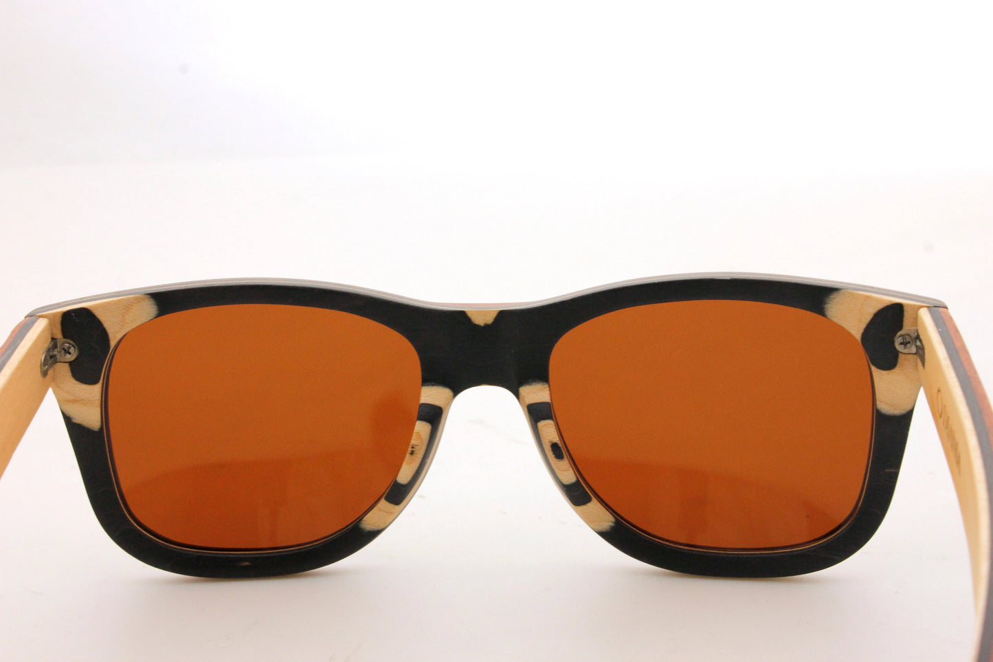 Els Plans bubinga Skateboard Wood Sunglasses view from the back