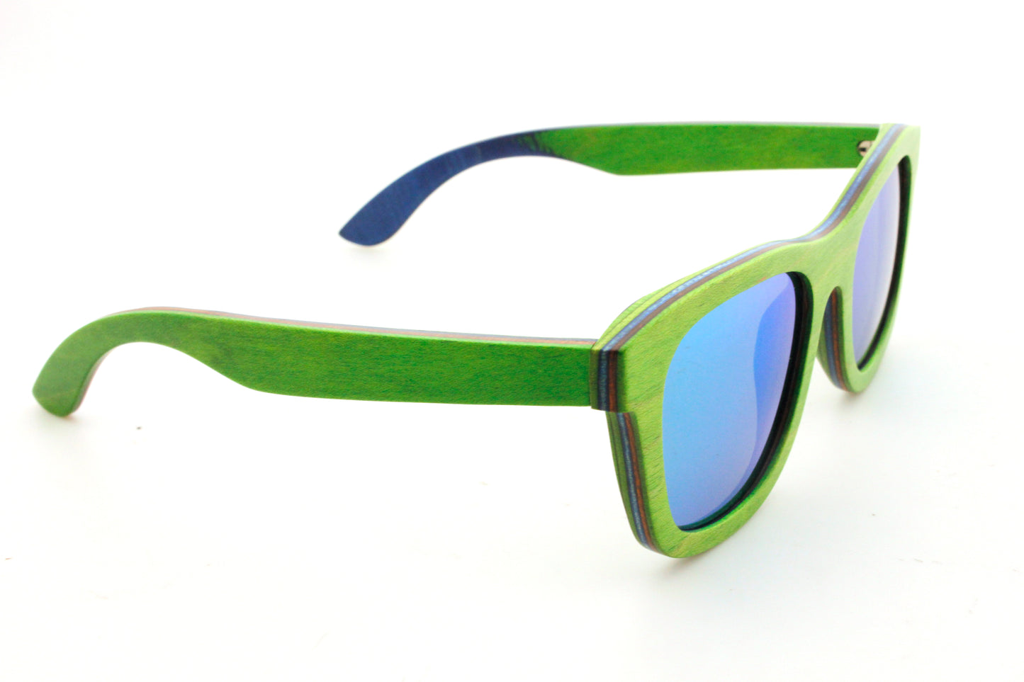 Quarter bamboo wood sunglasses view from the right