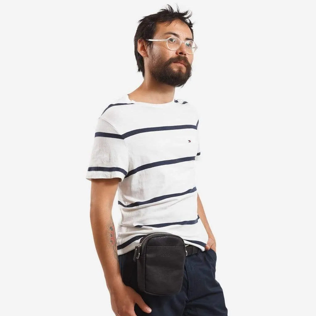 Corkor Vegan Crossbody Pouch
