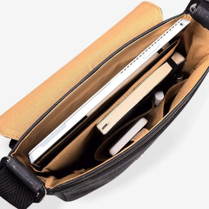 Corkor Vegan Messenger Bag Medium